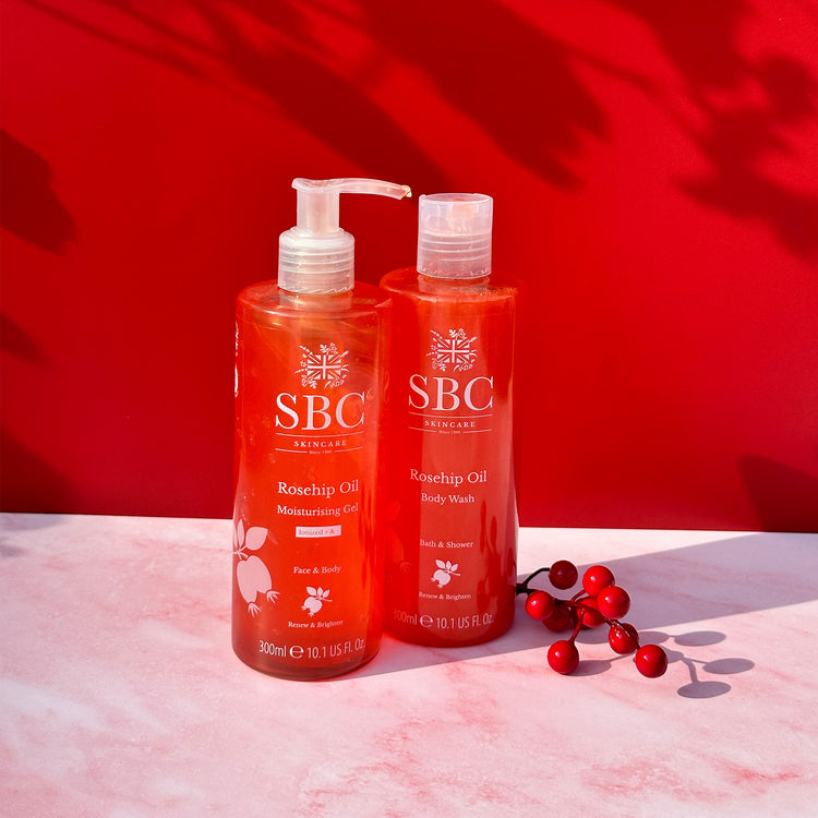 Rosehip Oil Moisturising Gel and Body Wash  with rosehips and towels 